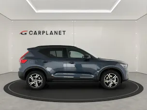 VOLVO XC40 2.0 B3 MH Plus Dark