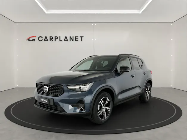 VOLVO XC40 2.0 B3 MH Plus Dark