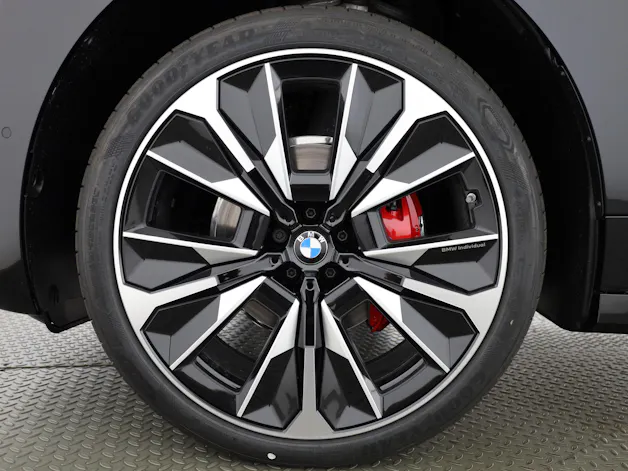 BMW iX xDrive60