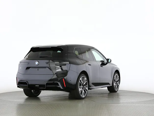 BMW iX xDrive60
