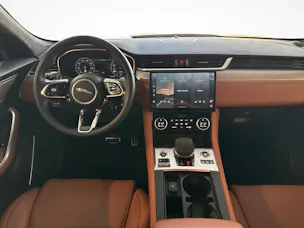 Jaguar F-Pace 2.0 P400e R-Dynamic SE 90th Anniversary Ed. AWD mit Panoramadach