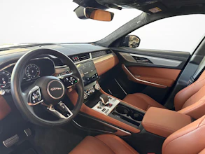 https://vehicle.imgix.net/4454473/5b5fa1af-ba22-4a40-b2da-33e4d8fe7602.jpg