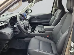 Toyota Hilux Double Cab.-Pick-up 2.8 D-4D MHEV 204 Invincible