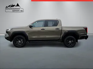 Toyota Hilux Double Cab.-Pick-up 2.8 D-4D MHEV 204 Invincible