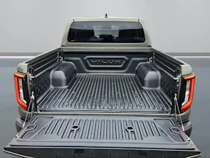Toyota Hilux Double Cab.-Pick-up 2.8 D-4D MHEV 204 Invincible