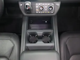 Land Rover Defender 110 3.0 D I6 350 X-Dynamic HSE