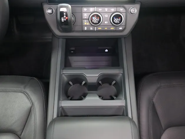 Land Rover Defender 110 3.0 D I6 350 X-Dynamic HSE