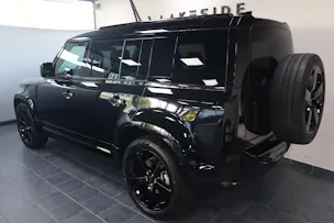 Land Rover Defender 110 3.0 D I6 350 X-Dynamic HSE