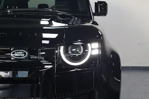 Land Rover Defender 110 3.0 D I6 350 X-Dynamic HSE