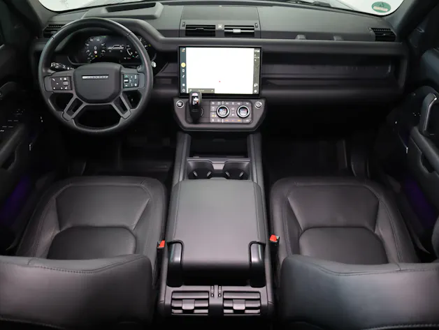 Land Rover Defender 110 3.0 D I6 350 X-Dynamic HSE