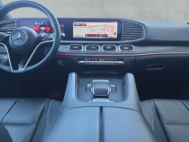 MERCEDES-BENZ GLE 450 AMG Line 4matic (CH) AHK ** 7 Places **