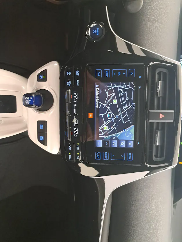 Toyota Prius 1.8 VVTi HSD Sol Premium