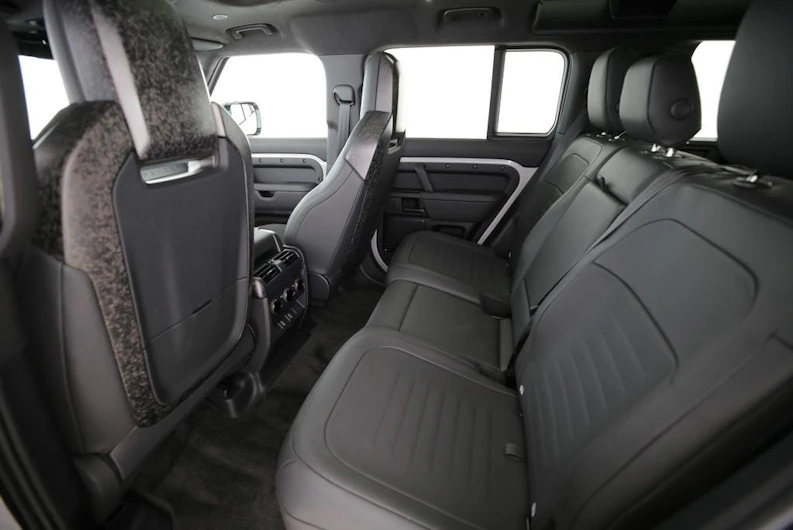 immagine del veicolo LAND ROVER DEFENDER