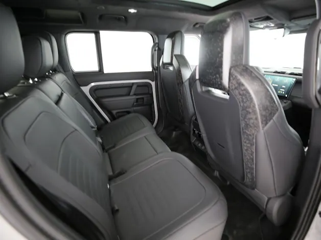 Land Rover Defender 110 4.4 V8 Octa
