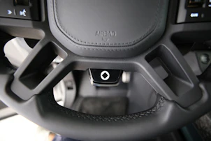 immagine del veicolo LAND ROVER Defender 110 4.4 V8 Octa