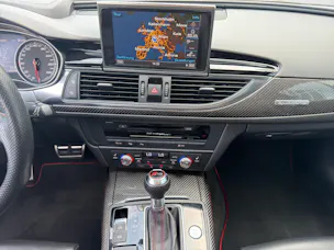 AUDI RS6 Avant 4.0 V8 TFSI quattro T-Tronic