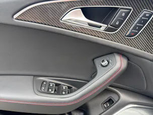 AUDI RS6 Avant 4.0 V8 TFSI quattro T-Tronic