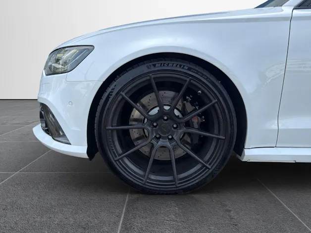 AUDI RS6 Avant 4.0 V8 TFSI quattro T-Tronic