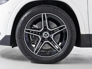 MERCEDES-BENZ GLA 250 4MATIC
