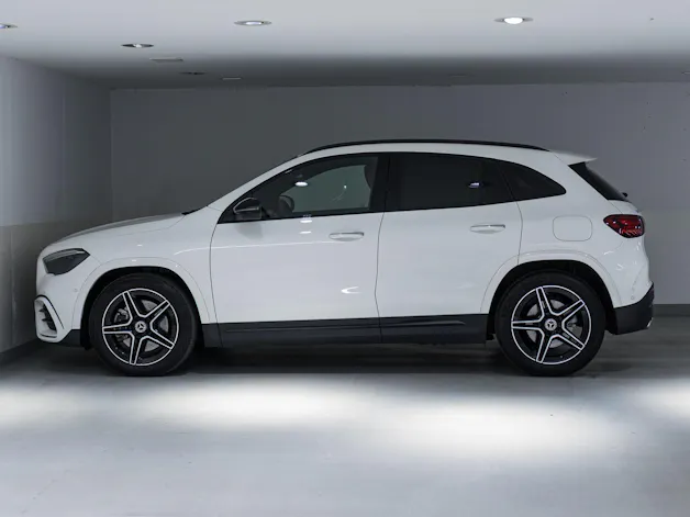MERCEDES-BENZ GLA 250 4MATIC