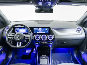 MERCEDES-BENZ GLA 250 4MATIC