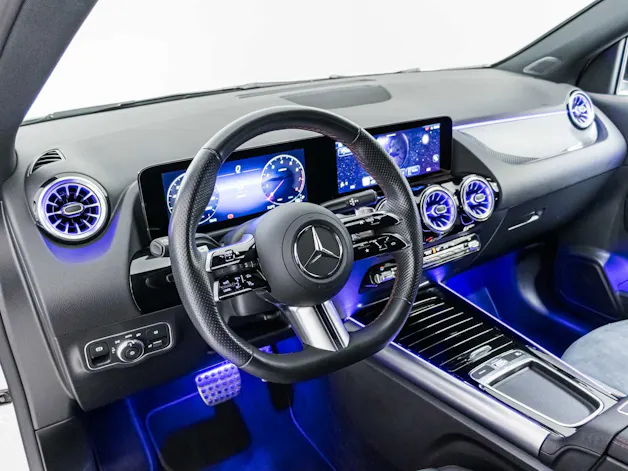 MERCEDES-BENZ GLA 250 4MATIC