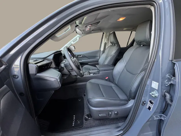 Toyota Hilux Double Cab.-Pick-up 2.8 D-4D MHEV 204 Invincible