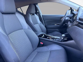https://vehicle.imgix.net/4454772/bfca5d00-1159-4532-8922-d06ed13e4003.jpg