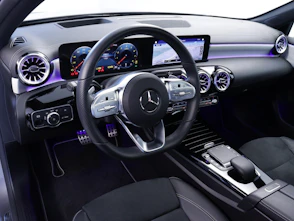 Fahrzeugbild MERCEDES-BENZ A 180 Night Star AMG Line
