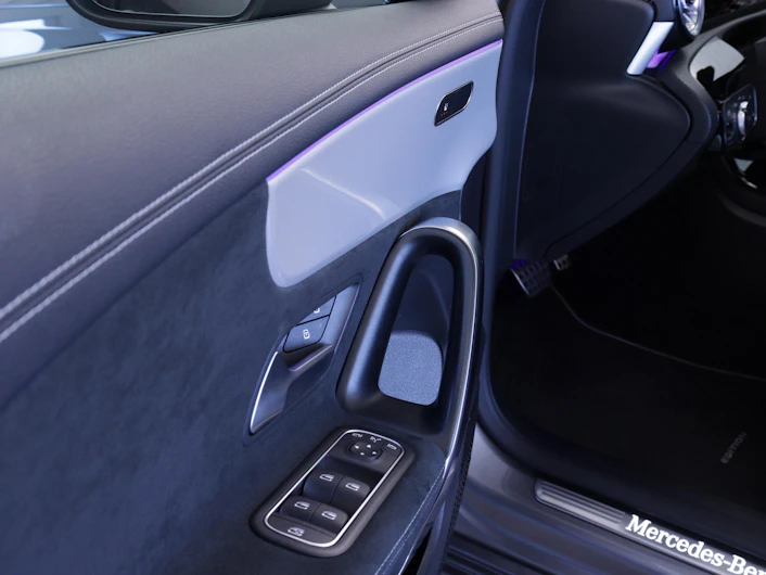Fahrzeugbild MERCEDES-BENZ A 180