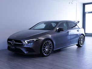 MERCEDES-BENZ A 180 Night Star AMG Line