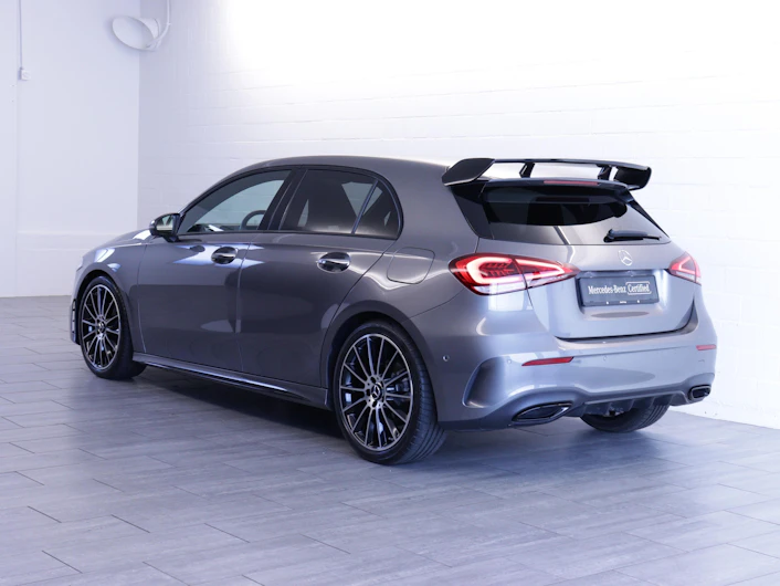 Fahrzeugbild MERCEDES-BENZ A 180