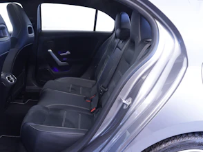 Fahrzeugbild MERCEDES-BENZ A 180 Night Star AMG Line