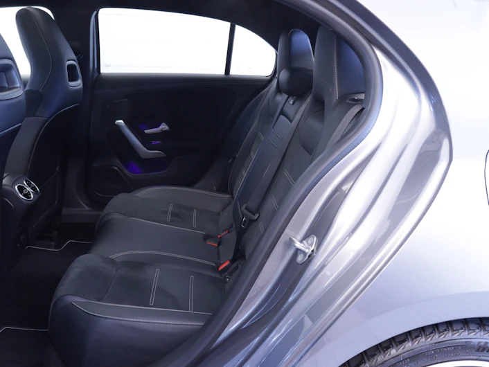 Fahrzeugbild MERCEDES-BENZ A 180