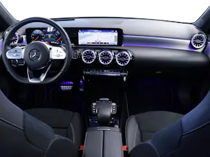 MERCEDES-BENZ A 180 Night Star AMG Line