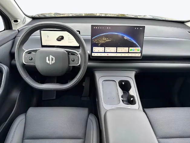 Leapmotor C10 EV AWD