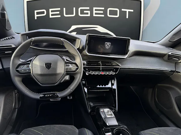 PEUGEOT 2008 1.2 Hybrid 145 GT Exclusive