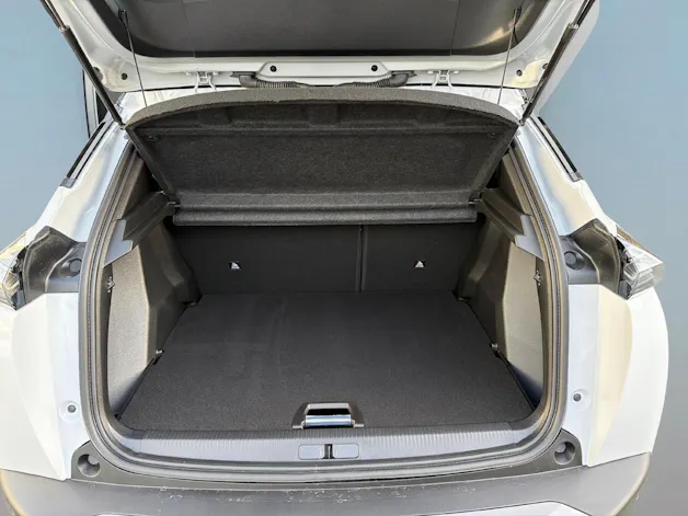 PEUGEOT 2008 1.2 Hybrid 145 GT Exclusive