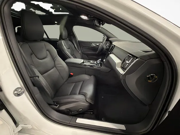 VOLVO V60 2.0 T6 TE Ultra Dark eAWD