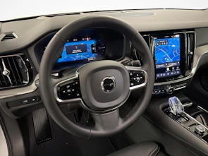 Fahrzeugbild VOLVO V60 2.0 T6 TE Ultra Dark eAWD