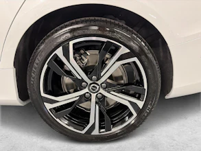 https://vehicle.imgix.net/4455040/d4acfcd6-d5e4-43e4-95bf-2267add0834e.jpg