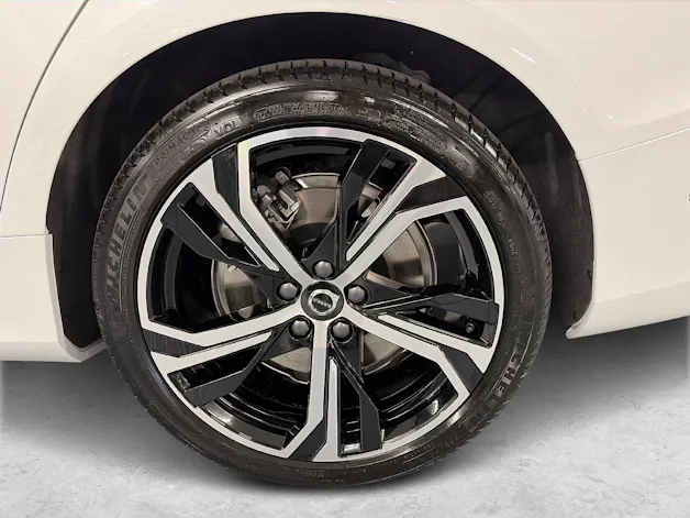 VOLVO V60 2.0 T6 TE Ultra Dark eAWD