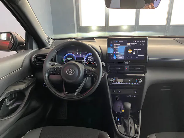 Toyota Yaris Cross 1.5 VVT-i HSD Premium AWD-i