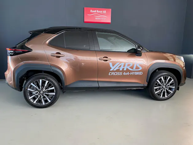 Toyota Yaris Cross 1.5 VVT-i HSD Premium AWD-i