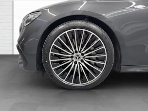 MERCEDES-BENZ E 300 de AMG Line 4Matic