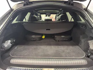 MERCEDES-BENZ E 300 de AMG Line 4Matic