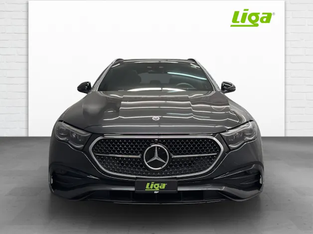 MERCEDES-BENZ E 300 de AMG Line 4Matic