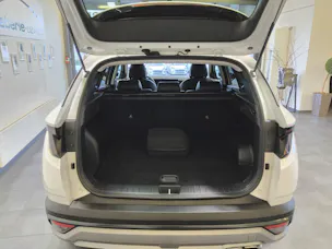 HYUNDAI Tucson 1.6 T-GDi PHEV Amplia 4WD