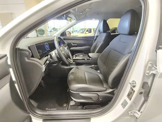 HYUNDAI Tucson 1.6 T-GDi PHEV Amplia 4WD