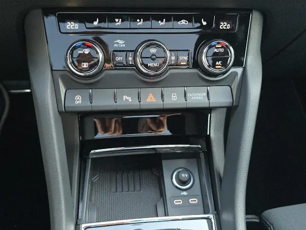 SKODA Karoq 2.0 TSI SportLine 4x4 DSG